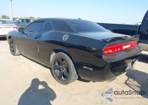 2013 Dodge Challenger Sxt z USA, uszkodzony, nr VIN 2C3CDYAG9DH651791